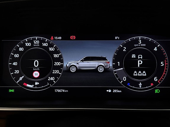 Land Rover Range Rover Sport 14 of 23