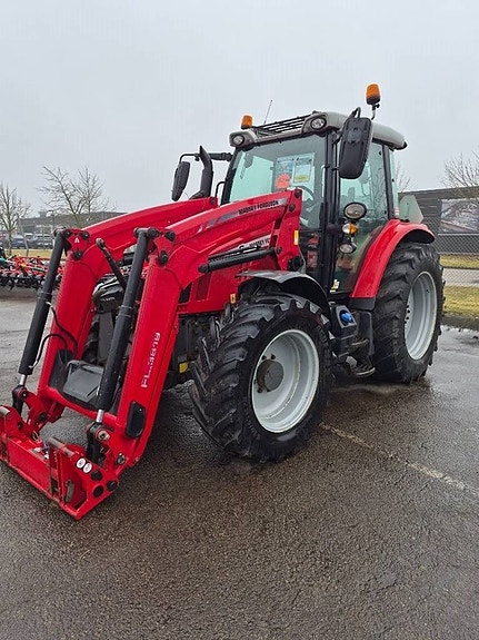 Massey Ferguson MF 5713 S
