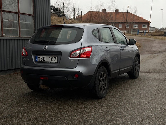 Nissan Qashqai 4 of 5