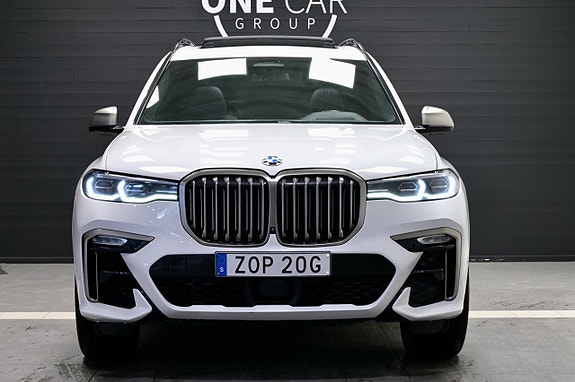BMW X7 3 of 30