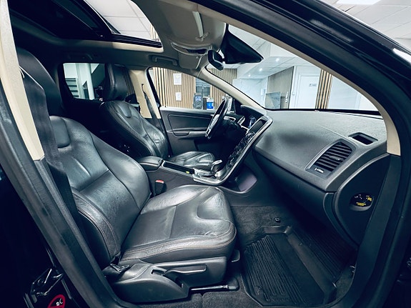 Volvo XC60 18 of 22
