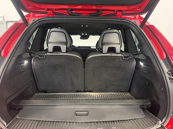 Volvo XC90 14 of 30