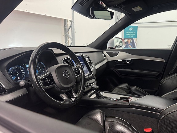 Volvo XC90 21 of 30
