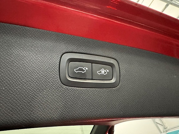 Volvo XC90 17 of 30