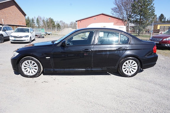 BMW 320 4 of 5