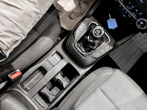 Ford Focus 12 of 17