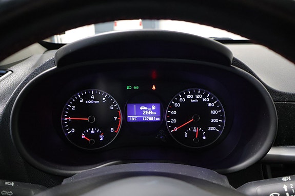 Kia Picanto 11 of 13