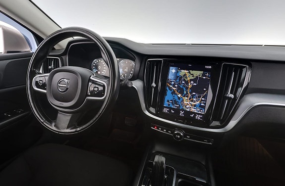 Volvo V60 14 of 28