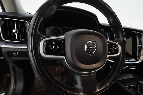 Volvo V60 16 of 28