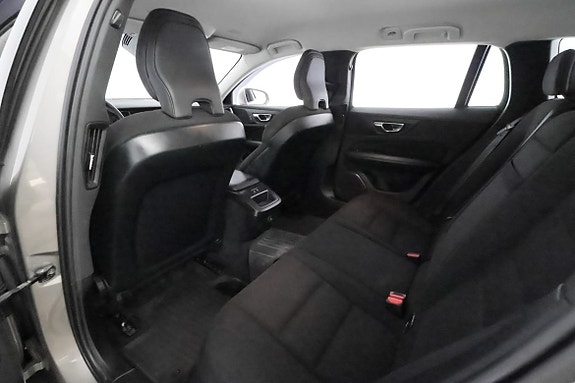 Volvo V60 18 of 28