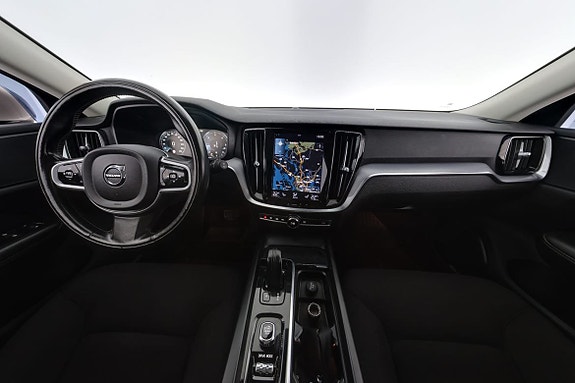 Volvo V60 13 of 28