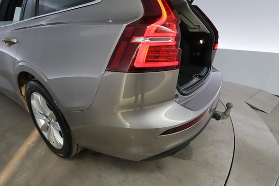 Volvo V60 7 of 28