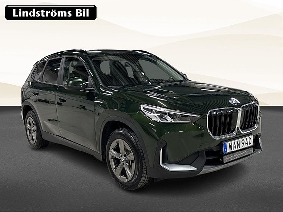 BMW X1 3 of 5