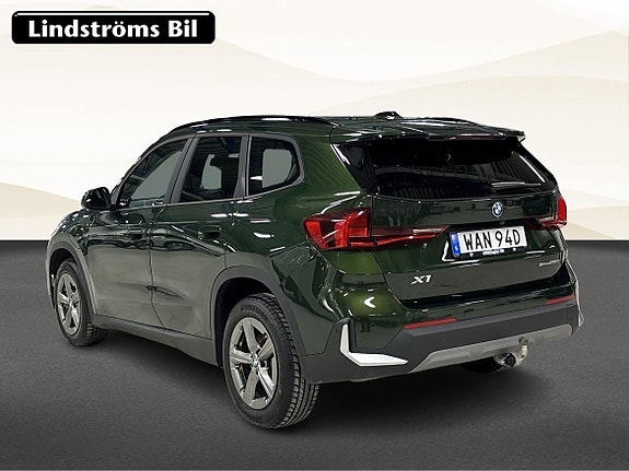 BMW X1 4 of 5