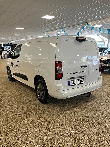 Peugeot e-Partner 4 of 5