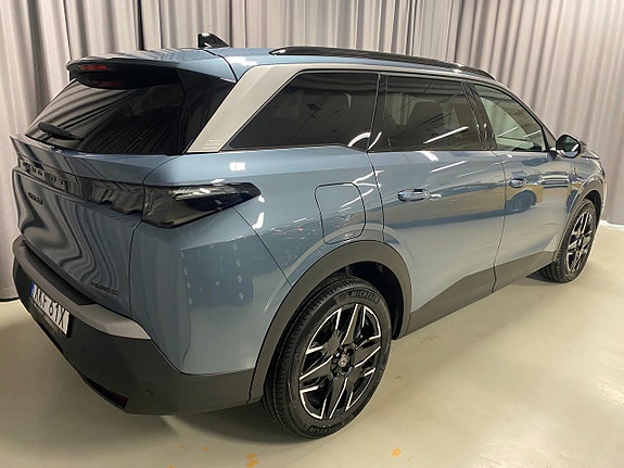 Peugeot 5008 4 of 5