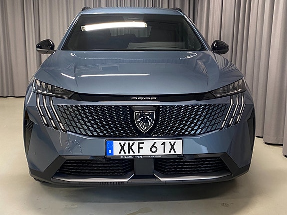 Peugeot 5008 3 of 5