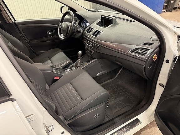 Renault Megane III 10 of 21