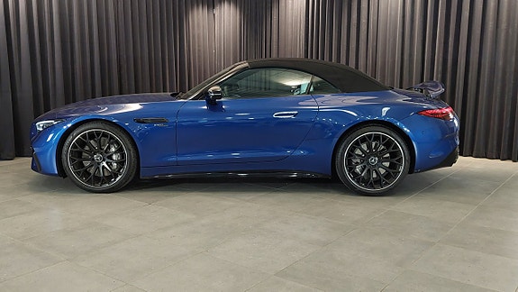 Mercedes-Benz AMG GT 43 4 of 5
