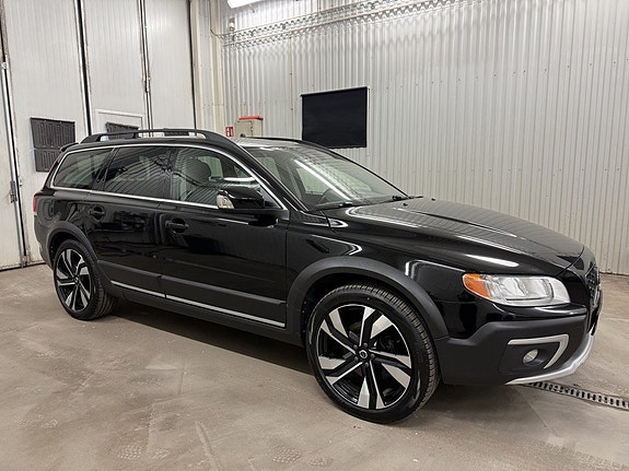 Volvo XC70 5 of 22