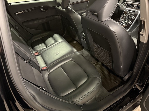Volvo XC70 8 of 22