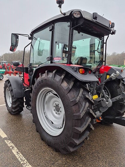 Massey Ferguson MF 4708M CAB ESSENTIAL 7 of 11