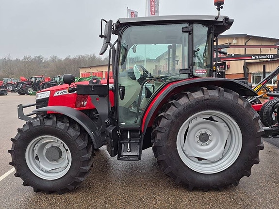 Massey Ferguson MF 4708M CAB ESSENTIAL 8 of 11