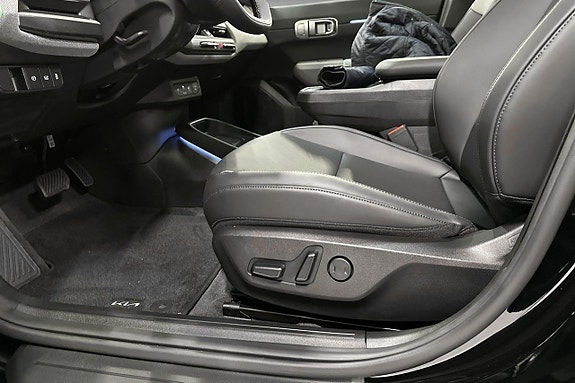 Kia EV4 12 of 23