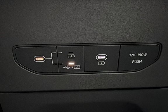 Kia EV9 14 of 21
