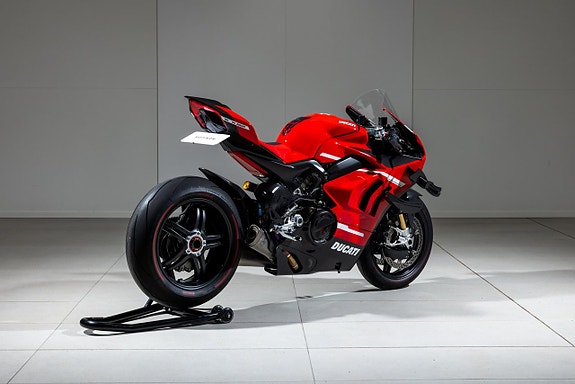 Ducati Superleggera V4 - No. 23 of 500 6 of 10