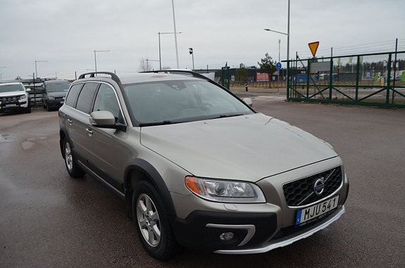 Volvo XC70 4 of 5