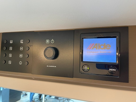 Adria Alpina 573 UP / ALDE / Ugn / Panorama / 1779kr/mån / Cityvatten / 22 of 25