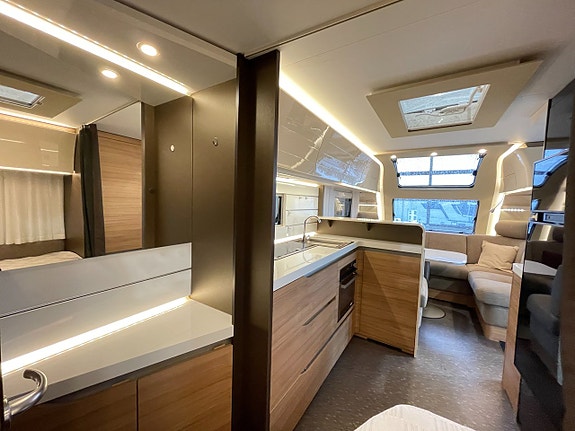 Adria Alpina 573 UP / ALDE / Ugn / Panorama / 1779kr/mån / Cityvatten / 18 of 25