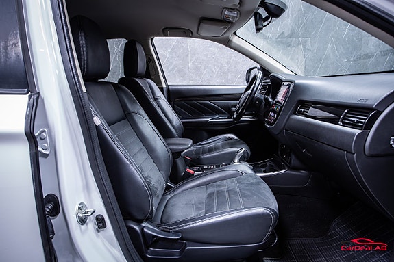 Mitsubishi Outlander 17 of 27
