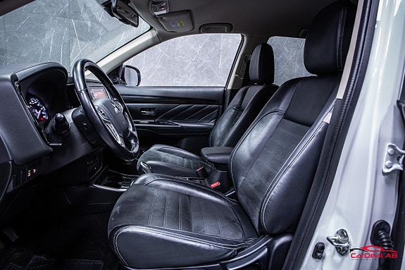 Mitsubishi Outlander 10 of 27