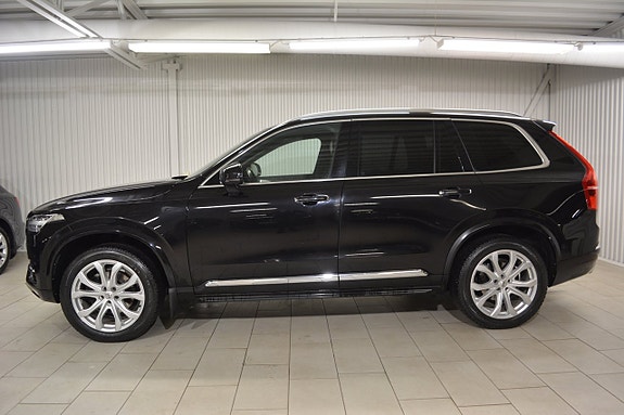 Volvo XC90 3 of 5