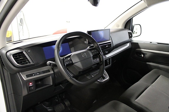 Citroen E-Jumpy 8 of 11