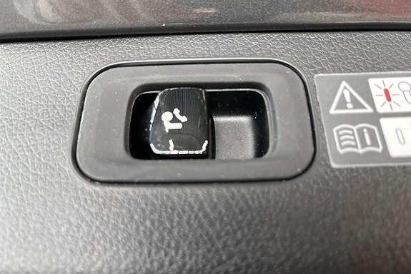 Mercedes-Benz C300 e 16 of 19