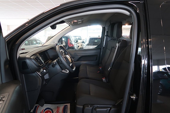 Peugeot Expert 8 of 12