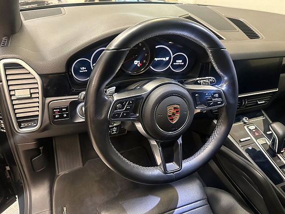 Porsche Cayenne S 9 of 10