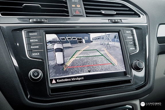 Volkswagen Tiguan 7 of 11