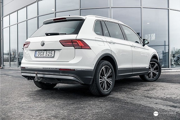 Volkswagen Tiguan 2 of 11