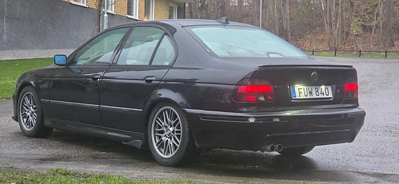BMW 540i 7 of 27