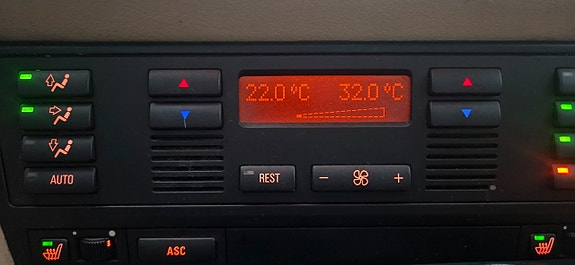 BMW 540i 20 of 27