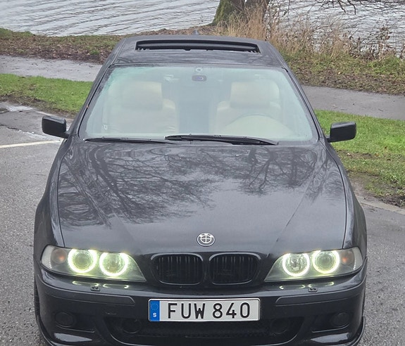 BMW 540i 9 of 27