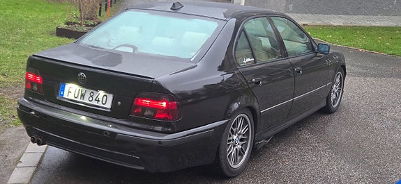 BMW 540i 5 of 5