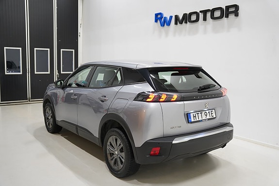 Peugeot 2008 4 of 5