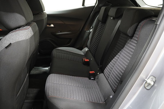 Peugeot 2008 16 of 19