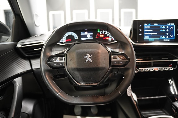 Peugeot 2008 9 of 19