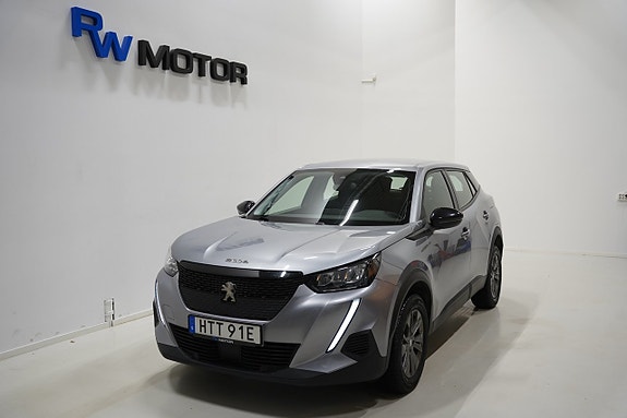 Peugeot 2008 2 of 5